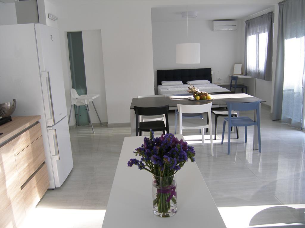 Apartment Mon